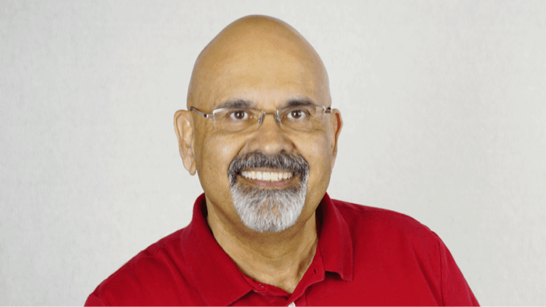 Promoting online courses with webinars